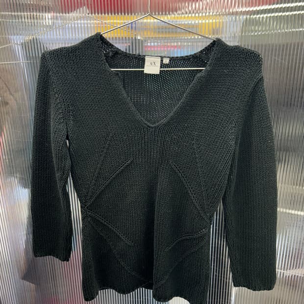 알마니익스체인지 브이넥 니트