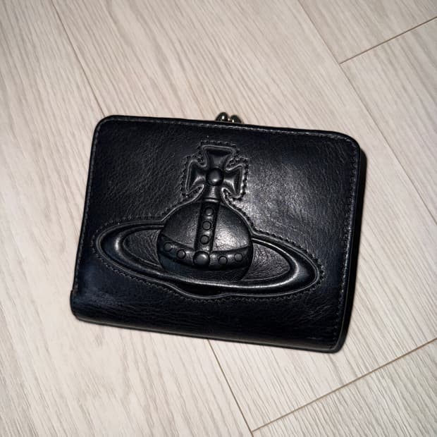 비비안웨스트우드 반지갑