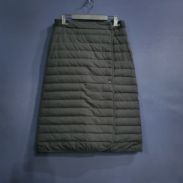 쥬시꾸뛰르 골프 덕다운 패딩스커트