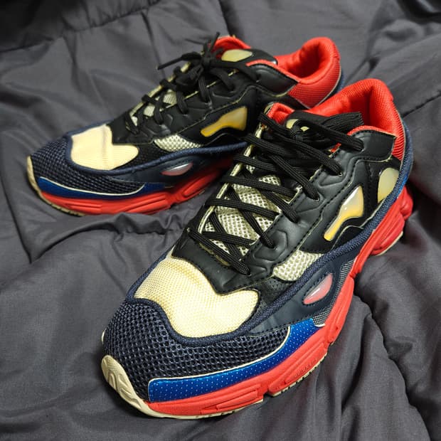 275 ) 아디다스 × 라프 시몬스 오즈위고2 파워레드