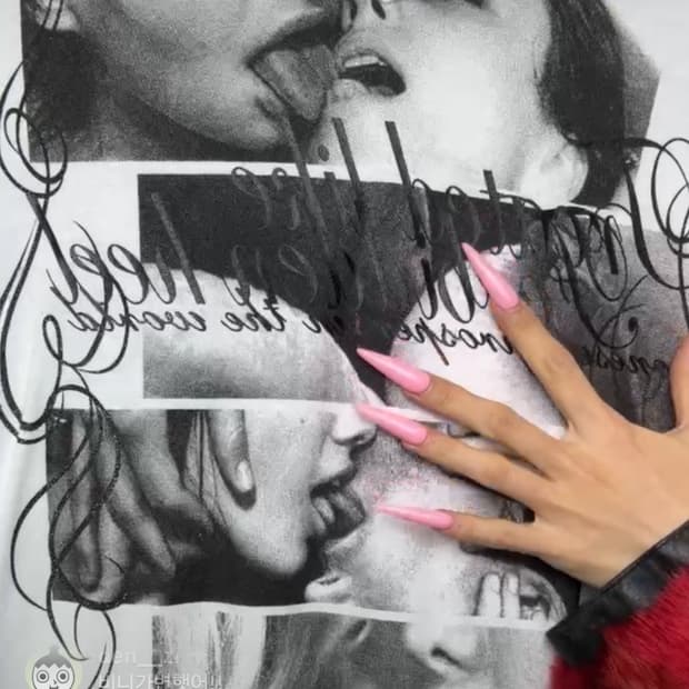 자극적인 롱슬리브 구해요