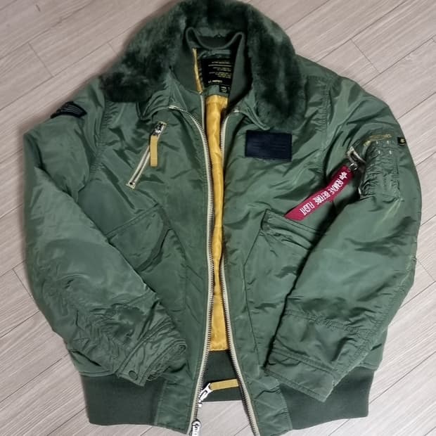 알파인더스트리 b-15 퍼 카키 봄버 자켓(105)