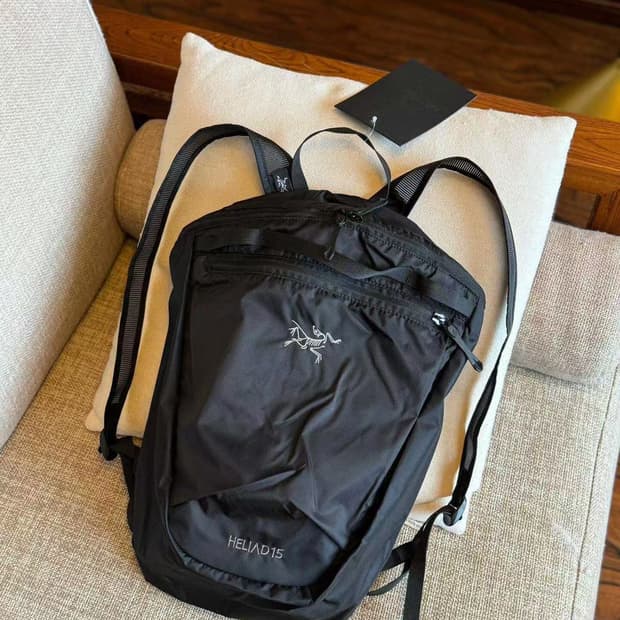 아크테릭스 헬리아드 15 백팩 블랙