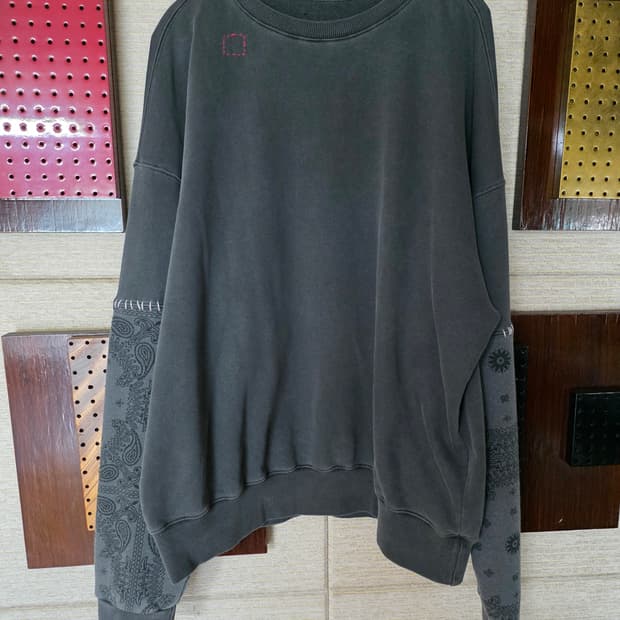 투스페이스 피그먼트다잉 맨투맨 차콜