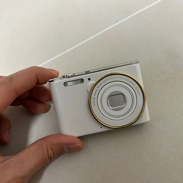 CASIO ex-je10 화이트 빈티지 디카