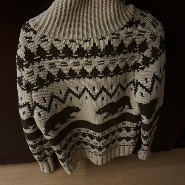 리바이스 베어 코위찬 니트 가디건