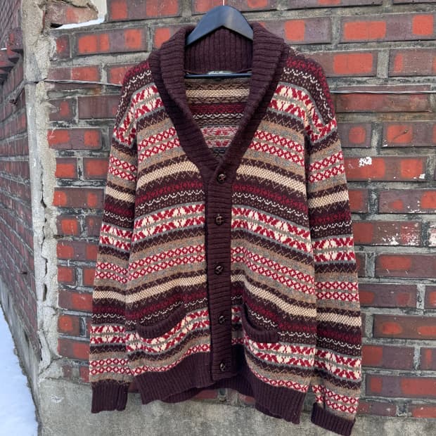 에디바우어 노르딕 숄카라 니트 가디건 