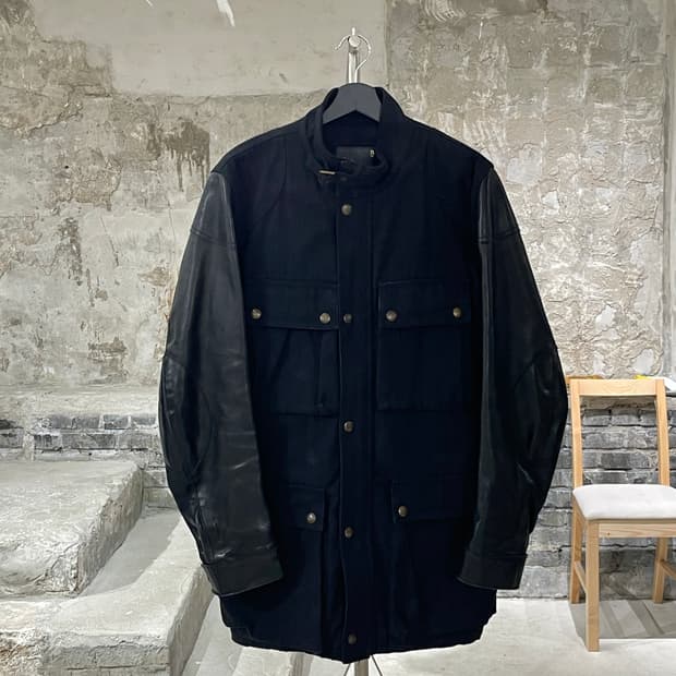 r13 블랙 멀티플 플랩 포켓 레더 슬리브 자켓