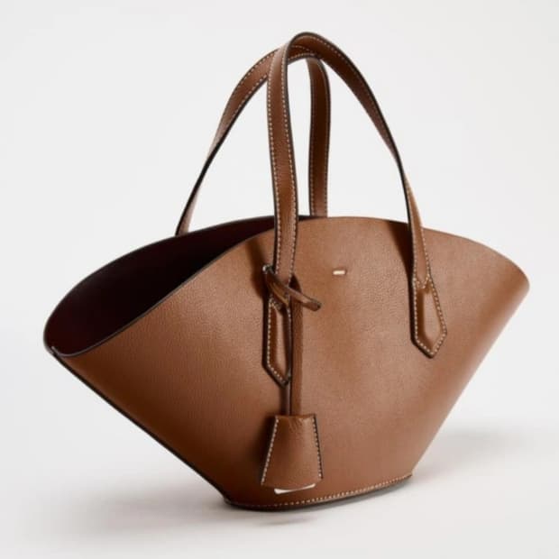 자라 토트백 카멜