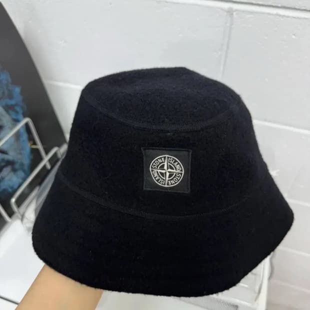 쿨거시 미포 9.5만) 정품 스톤아일랜드 울 버킷햇