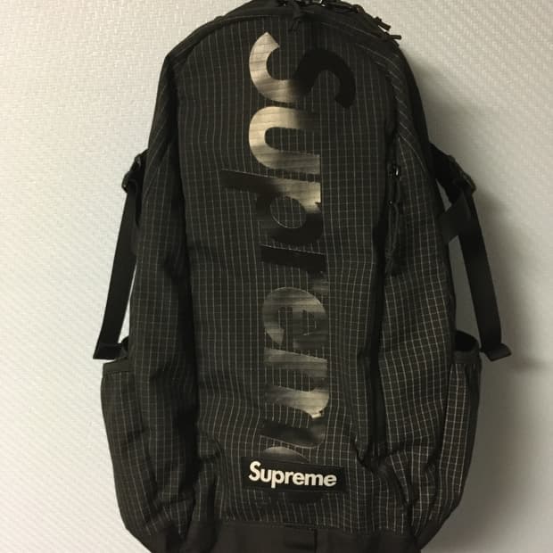 슈프림 백팩 블랙 - 24SS
