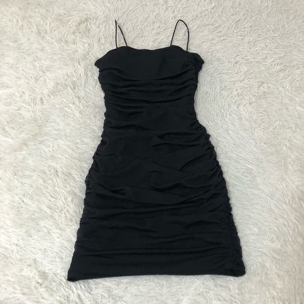 빈티지 셔링 블랙 미니원피스