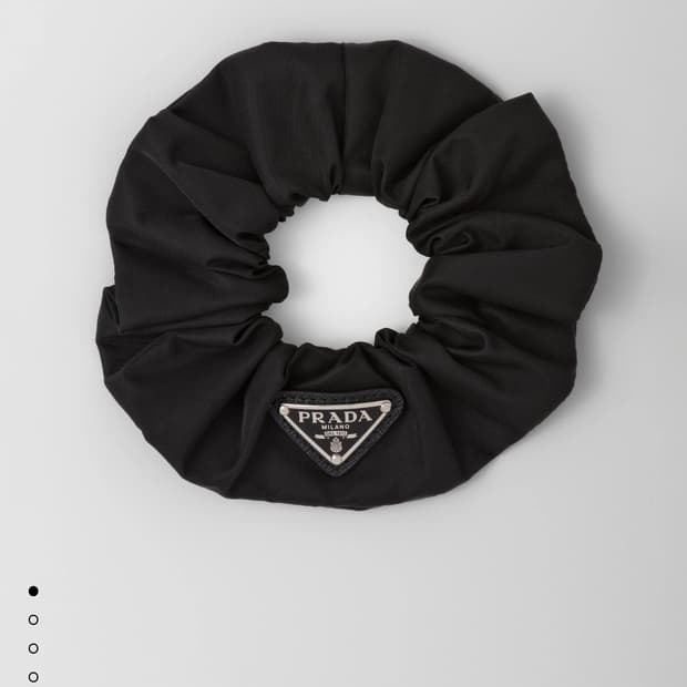 프라다 헤어 크런치 핀 세트
