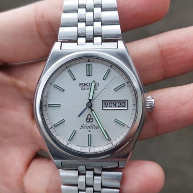 세이코 실버웨이브 8229-700A 빈티지 레어 희귀 쿼츠