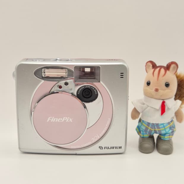 🍑✨FinePix 30i 핑크  톡톡 튀는 상큼 레트로 디카🍒📸