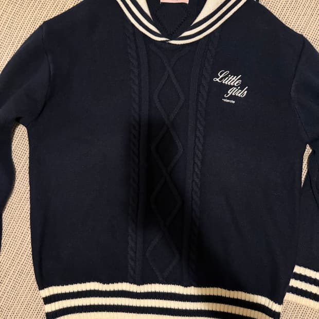 로라로라 세일러 니트 FREE