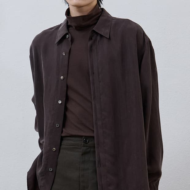 유스 Blind Buttoned Cupro Shirt 다크 브라운