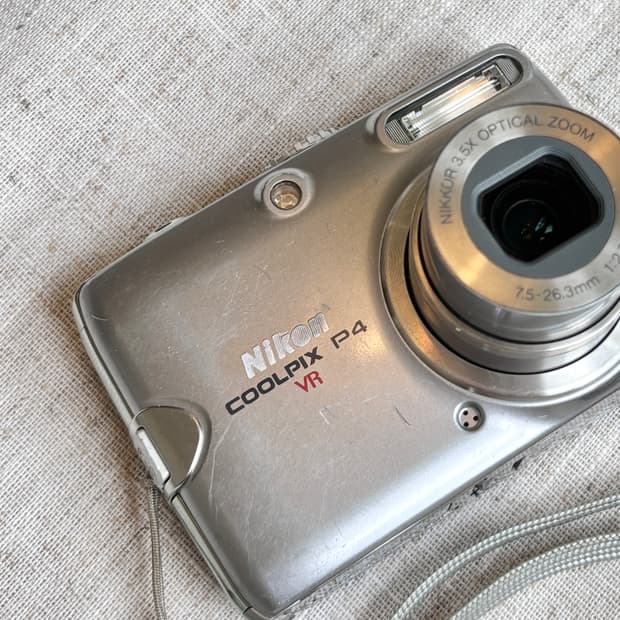 Nikon Coolpix P4 니콘 쿨픽스