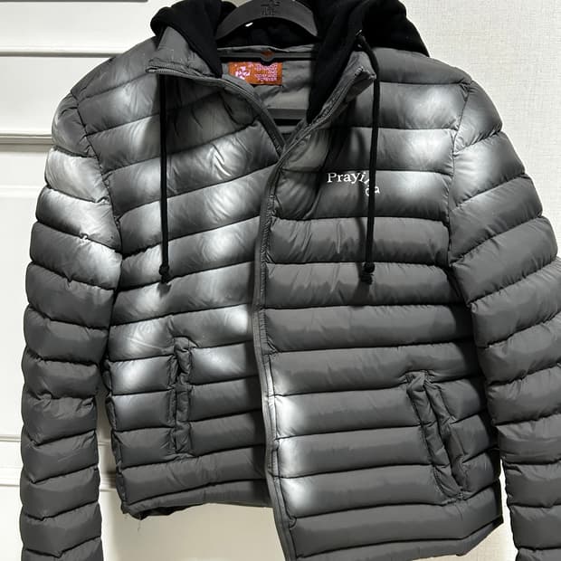 프레잉 패딩 M사이즈