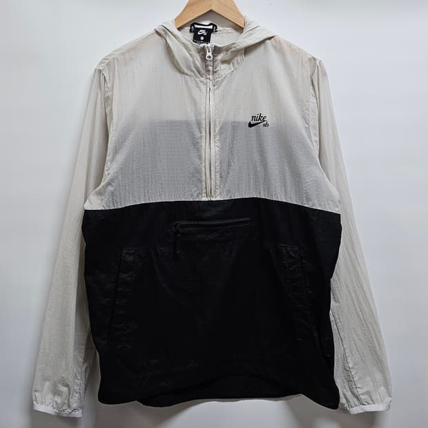 나이키 SB 아노락 바람막이 L