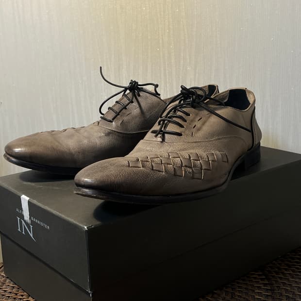 알프레도 바니스터 인트레치아토 디테일 더비슈즈 41