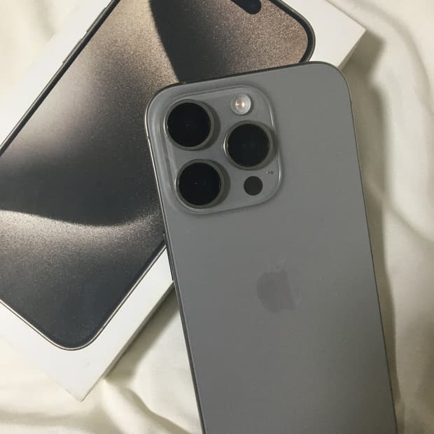 아이폰15프로 팔아요!