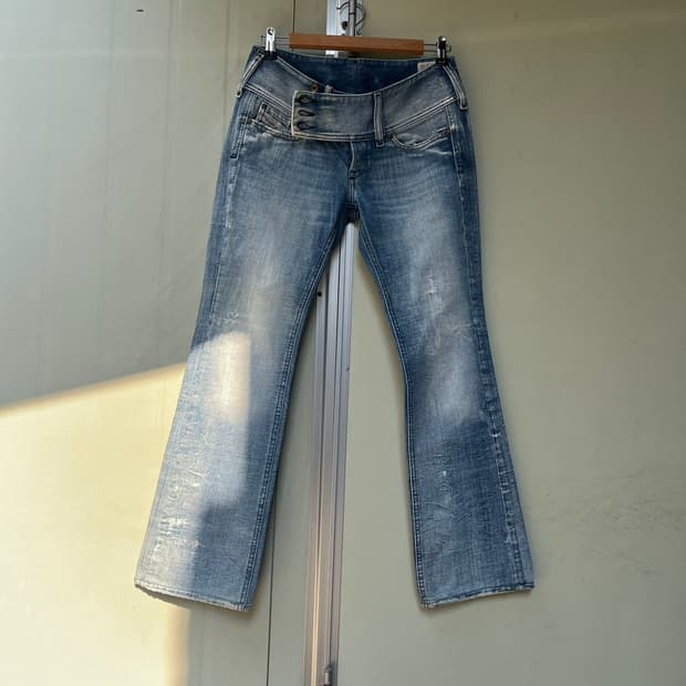 Diesel iwashed bootscut denim