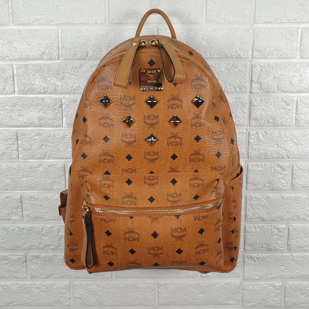 MCM 스타크 미디엄 백팩(MWT5STU04)
