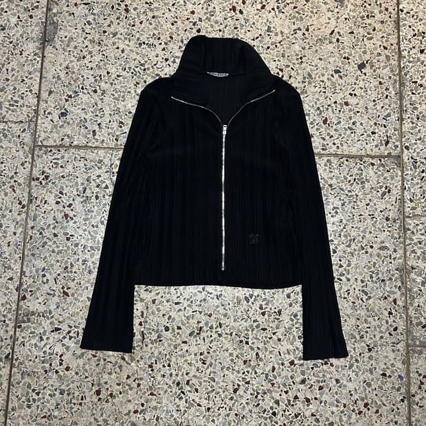 인사일런스(Insilence) 플리츠 집업 자켓