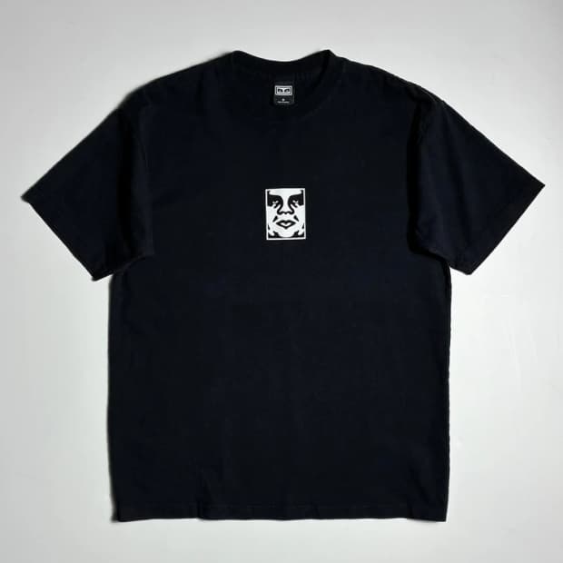 오베이 OBEY 아이콘 페이스 로고 블랙 코튼 반팔 티셔츠 R2517