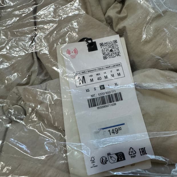 자라X스튜디오니콜슨 다운자켓(패딩) M사이즈 새상품