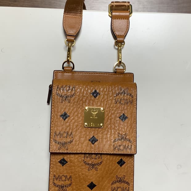 MCM 아렌 비세토스 크로스백