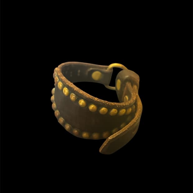Numbernine teeth leather bracelet