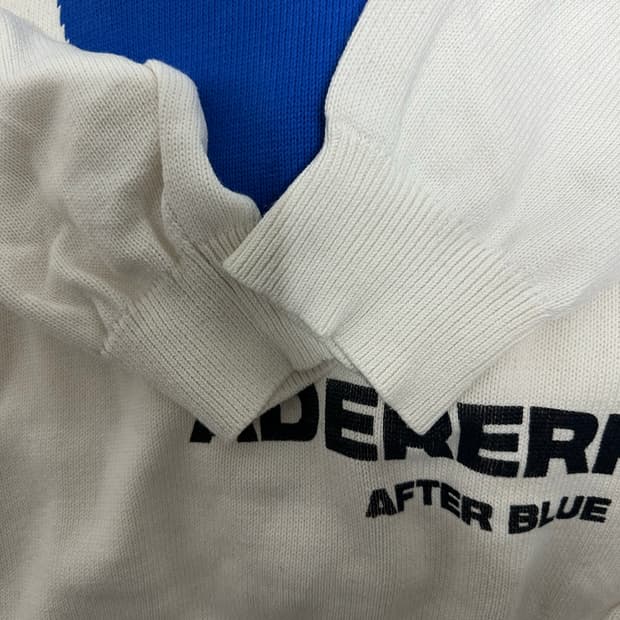 아더에러 빅하트 니트