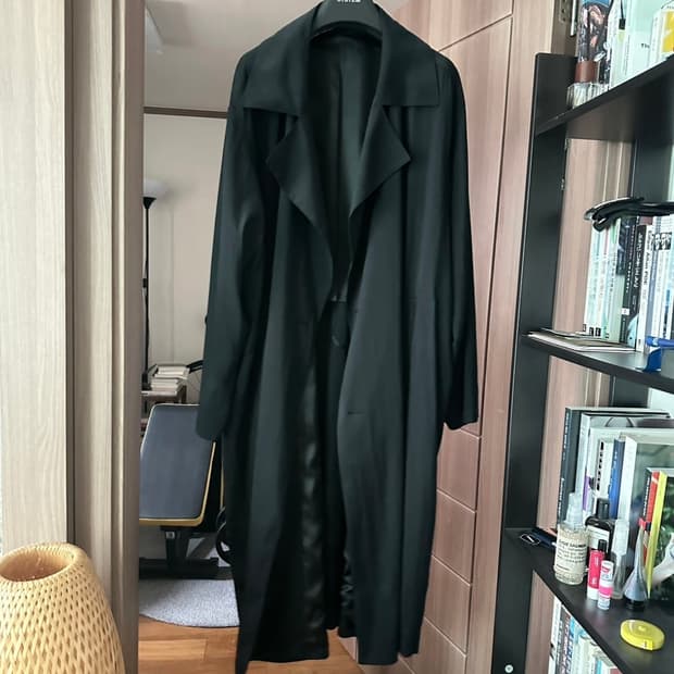 (새제품) 23FW 시스템옴므 트렌치코트 블랙 95사이즈