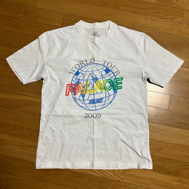 palace 팔라스 반팔티 화이트 L