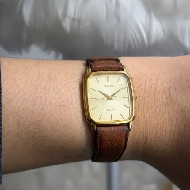 세이코 돌체 금장 시계