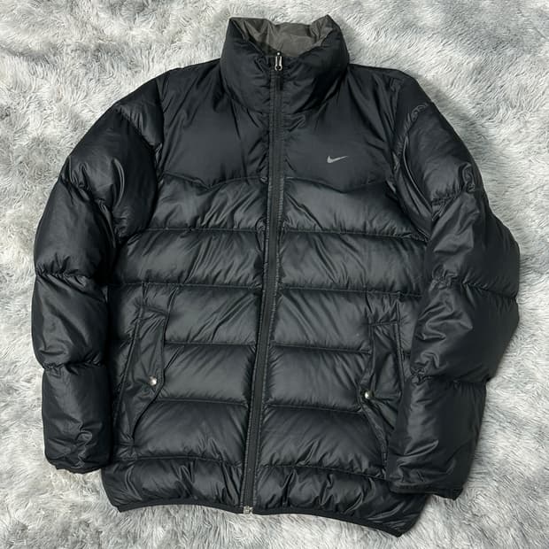 나이키 스우시 리버시블 해외판 패딩 s 
