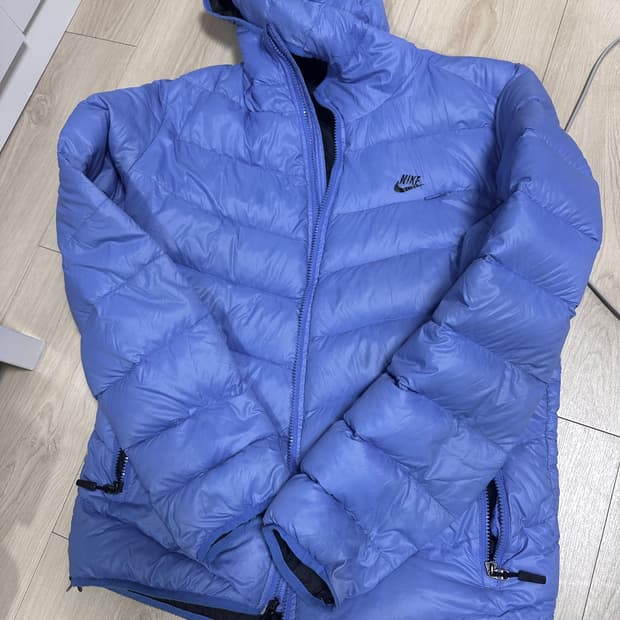 나이키 경량패딩