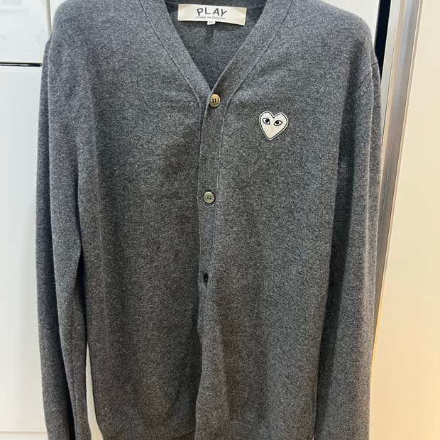 24fw 꼼데가르송 그레이가디건 2xl (새상품급)