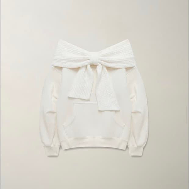 더티스 투웨이 리본 오프숄더 후디 기모버전 아이보리