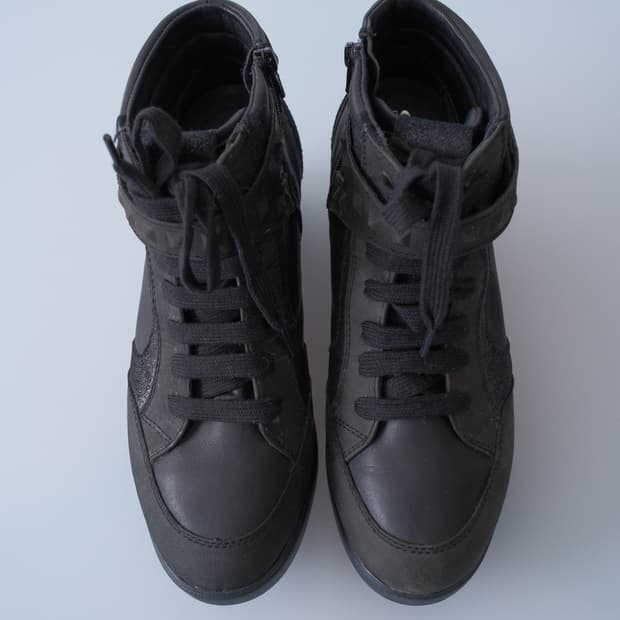 Geox stud wedge