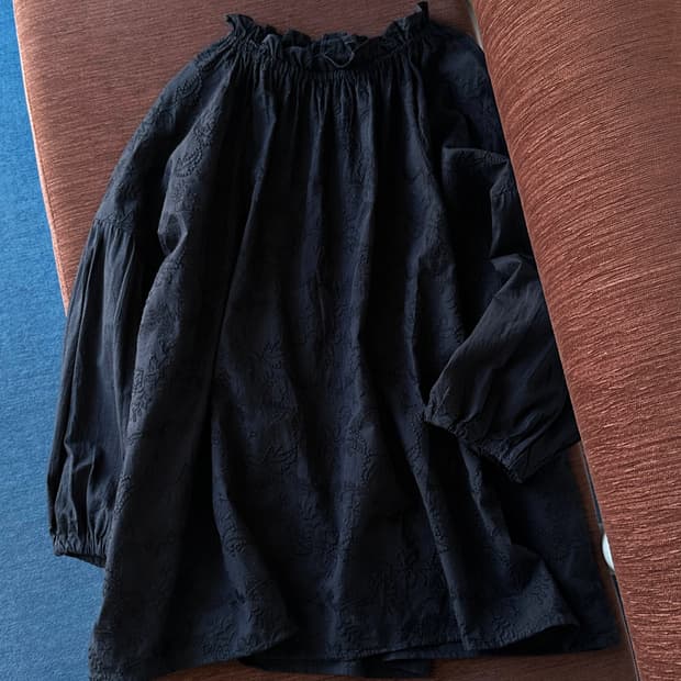 Wide silhouette High gauge cotton blouse