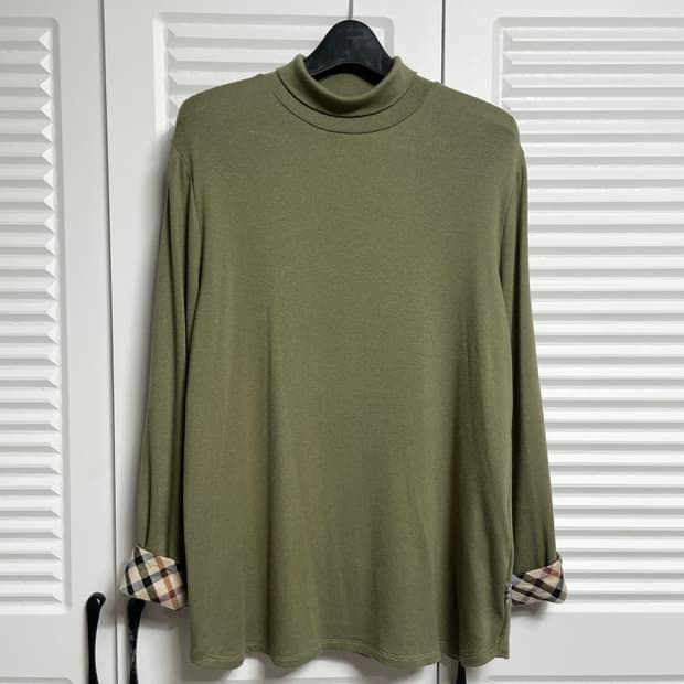 닥스 폴라 니트