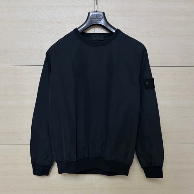 스톤아일랜드 고스트피스 나일론 맨투맨