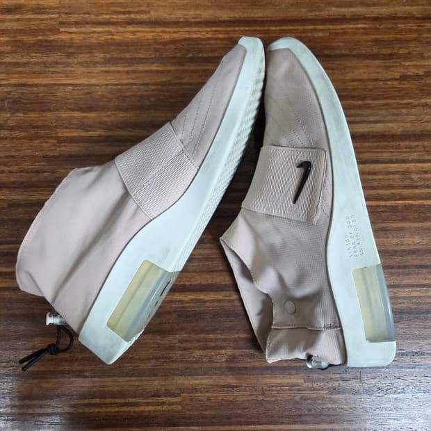 나이키 피어오브갓 모카신 300