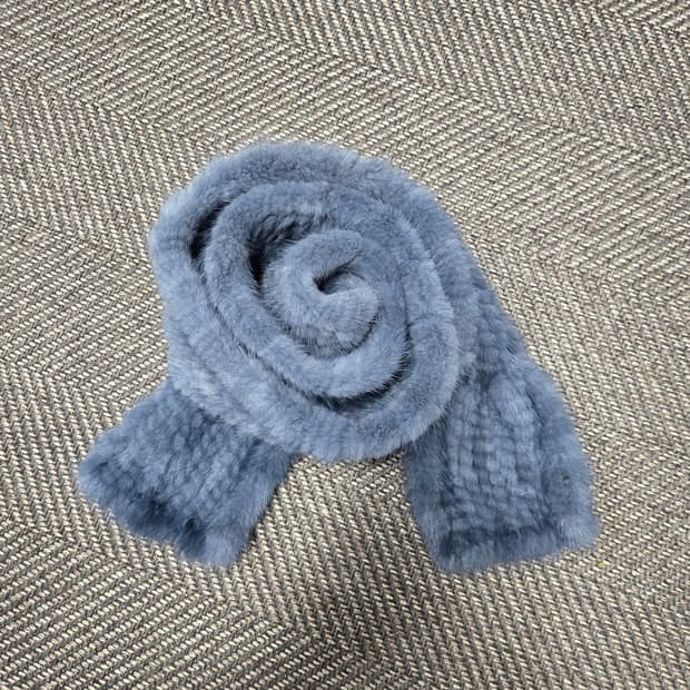 칼라거펠트 KARL LAGERFELD 밍크목도리 블루