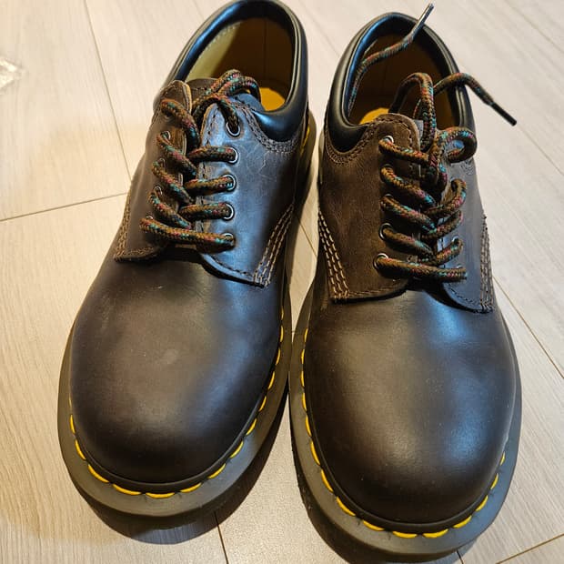 닥터마틴 8053