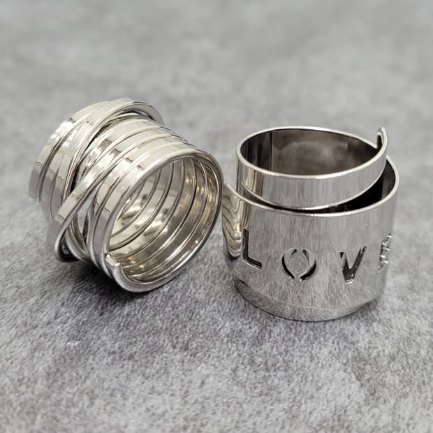 wide ring set