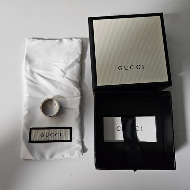 구찌 고스트링 21호